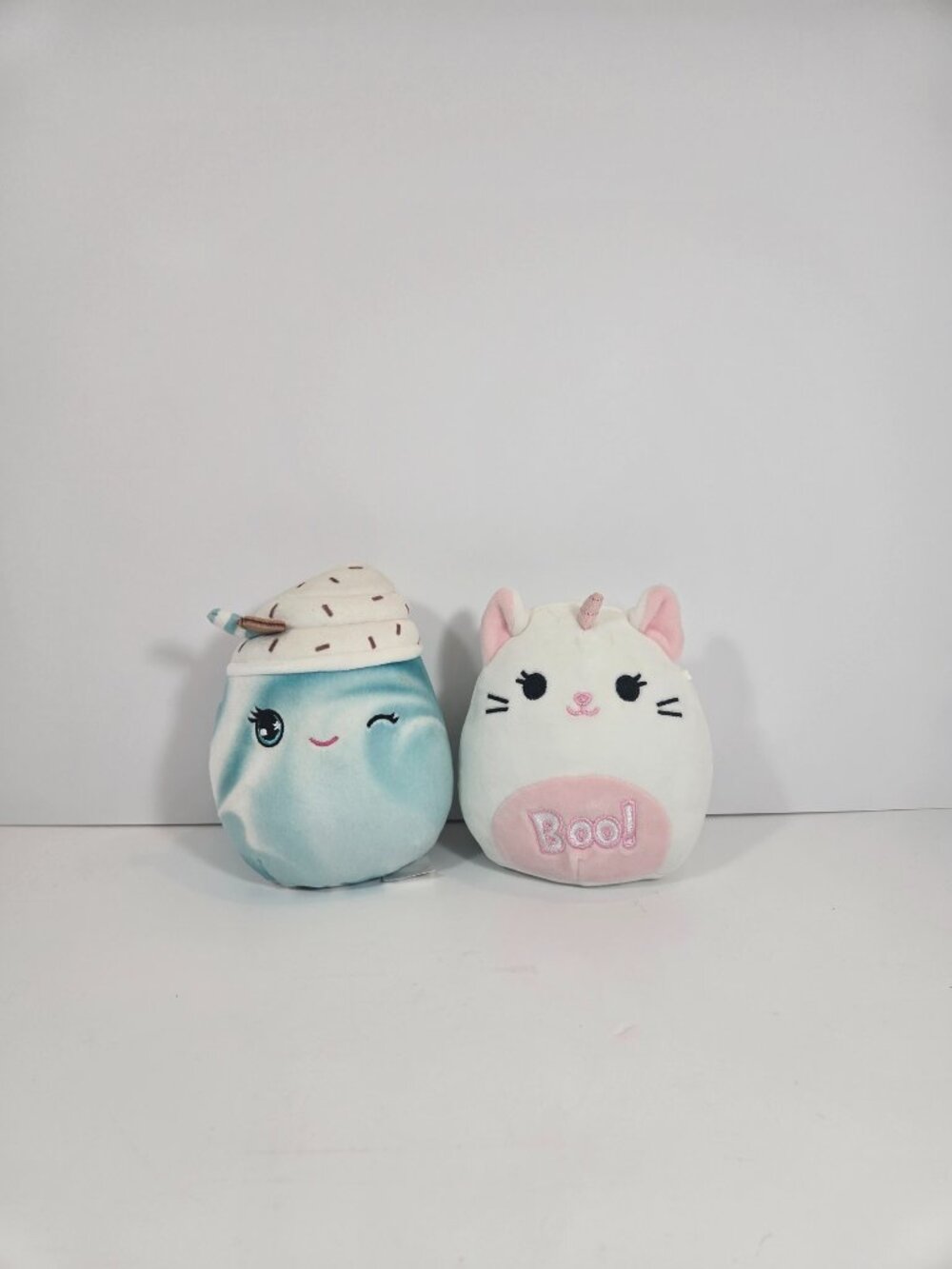 Squishmallows Boo Ghost Cat Unicorn & Brina Ice Cream 5” Plush Lot of‎ 2